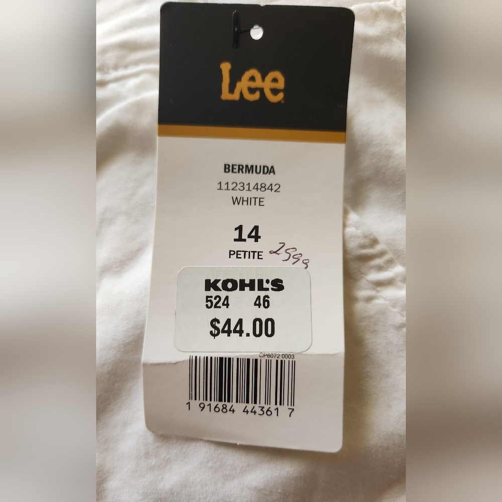 NWT Lee Flex-To-Go Relaxed Fit Bermuda 14P Shorts - Picture 10 of 12